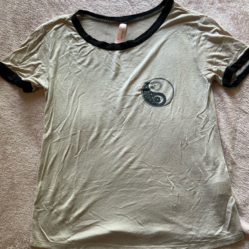 Brandy Melville T Shirt 🌸 3 for $20